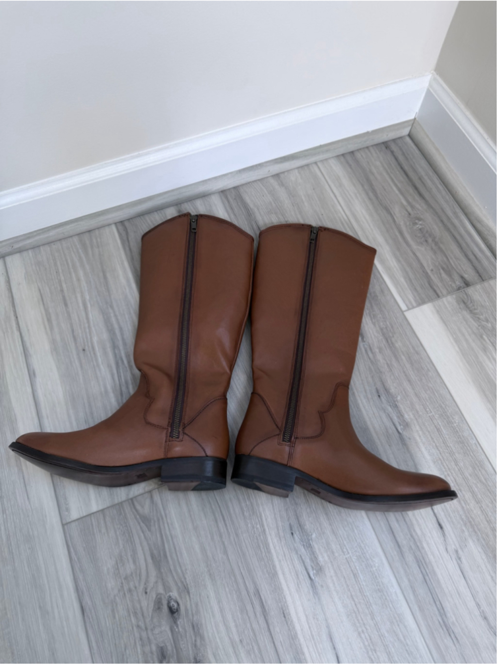 Frye Marissa Medallion Tall Riding Boots Women’s 7 Cognac Leather New Without Bo - Picture 5 of 14